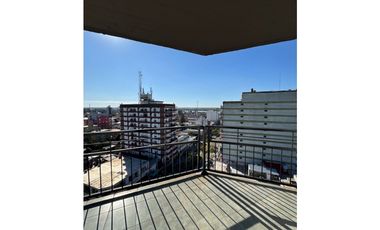 Departamento de piso completo en pleno centro