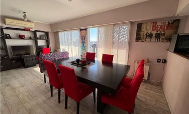 Departamento de piso completo en pleno centro