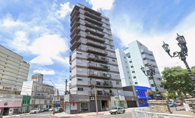Departamento de piso completo en pleno centro