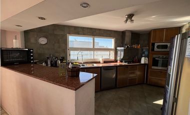 Departamento de piso completo en pleno centro