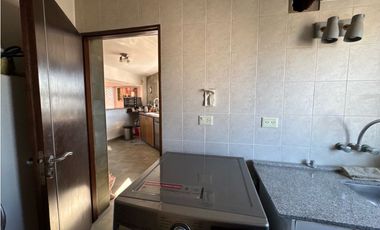 Departamento de piso completo en pleno centro