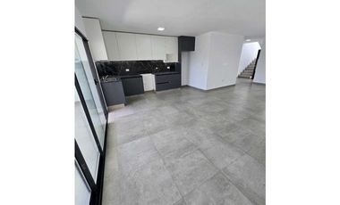 DOCTA - Espectacular Dúplex! 3 dorm, 3 baños, cochera, terraza!