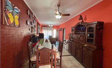 Excelente casa en zona residencial
