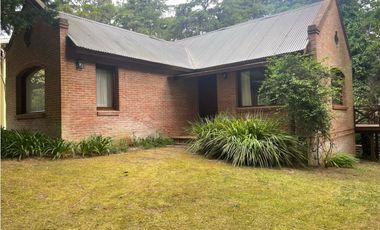 Casa en dos Plantas  - Valeria del Mar