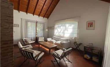 Casa en dos Plantas  - Valeria del Mar