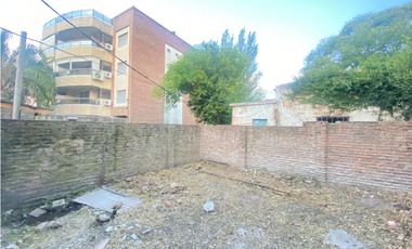Local + Departamentos a refaccionar en venta sobre av humberto