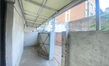 Local + Departamentos a refaccionar en venta sobre av humberto