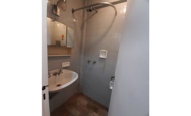 4 AMBIENTES CON DEPENDENCIA BALCON AL FRENTE - CABALLITO