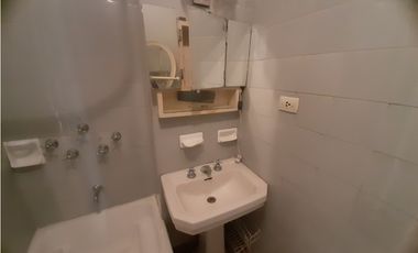 4 AMBIENTES CON DEPENDENCIA BALCON AL FRENTE - CABALLITO