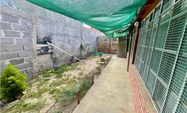 CASA 4 AMBIENTES + PATIO + COCHERA - BARRIO PERON - PTO MADRYN