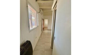 CASA 4 AMBIENTES + PATIO + COCHERA - BARRIO PERON - PTO MADRYN