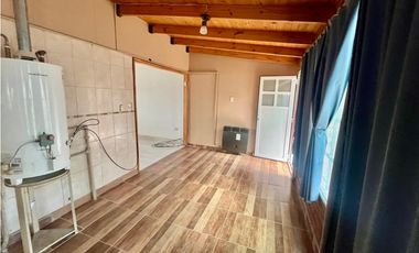 CASA 4 AMBIENTES + PATIO + COCHERA - BARRIO PERON - PTO MADRYN