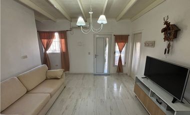 CASA 4 AMBIENTES + PATIO + COCHERA - BARRIO PERON - PTO MADRYN