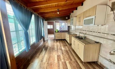 CASA 4 AMBIENTES + PATIO + COCHERA - BARRIO PERON - PTO MADRYN