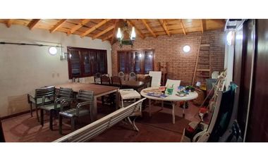 Venta - Casa Del Tiburon 900 - Pinamar Zona Iglesia