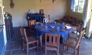 HERMOSA CASA DOS PLANTAS JARDIN CON PISCINA Y QUINCHO CON PARRILLA