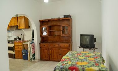 GALPÓN (LOCAL COMERCIAL) + 3 DEPARTAMENTOS 303.25 m2 - PUERTO MADRYN