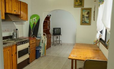 GALPÓN (LOCAL COMERCIAL) + 3 DEPARTAMENTOS 303.25 m2 - PUERTO MADRYN