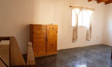 GALPÓN (LOCAL COMERCIAL) + 3 DEPARTAMENTOS 303.25 m2 - PUERTO MADRYN