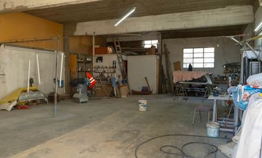 GALPÓN (LOCAL COMERCIAL) + 3 DEPARTAMENTOS 303.25 m2 - PUERTO MADRYN