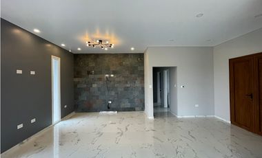 Venta Casa 4 ambientes- Club de Campo La Asuncion Lujan