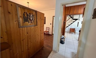 Casa sobre Luis Costa a la venta