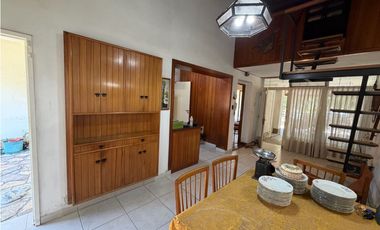 Casa sobre Luis Costa a la venta
