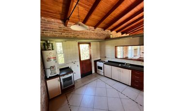 CASA EN FUNES