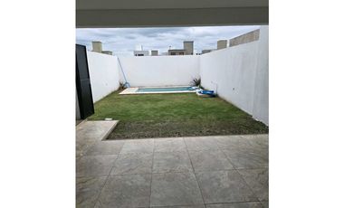 DOCTA - DUPLEX 3 DORM 3 BAÑOS CALEF CENTRAL, PILETA!