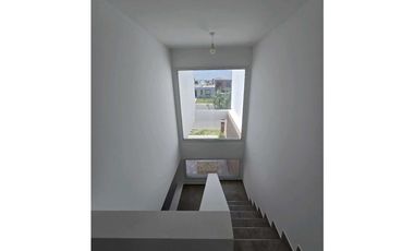 DOCTA - DUPLEX 3 DORM 3 BAÑOS CALEF CENTRAL, PILETA!