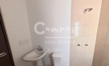 Casa de 2 piso, 3 recamaras en privada en Cholul Merida  Entrega inmediata