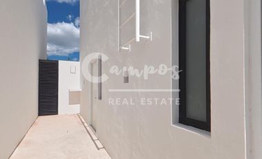 Casa de 2 piso, 3 recamaras en privada en Cholul Merida  Preventa junio 2026