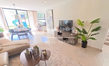 Casa de 2 piso, 3 recamaras en privada en Cholul Merida  Preventa junio 2026