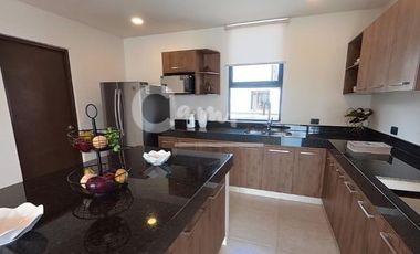 Casa de 2 piso, 4 recamaras en privada en Cholul Yucatan  Preventa marzo 2026