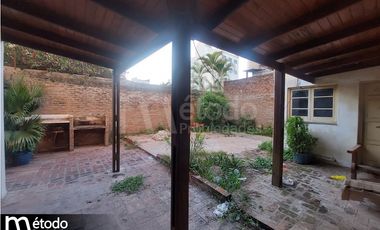 Casa - Pellegrini N° 1545