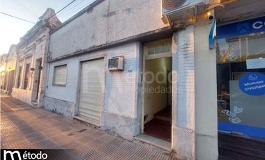 Casa - Pellegrini N° 1545