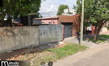Casa - B° Apipe - Benavidez N° 197 esq. Argerich