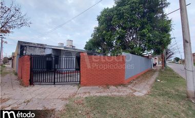 Casa - B° Apipe - Benavidez N° 197 esq. Argerich