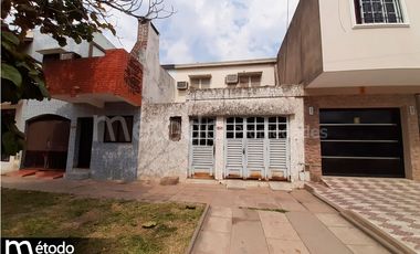 Casa en Venta - Corrientes Cap. - 4 Dorm. - Larrea N° 500 - Lag. Seca