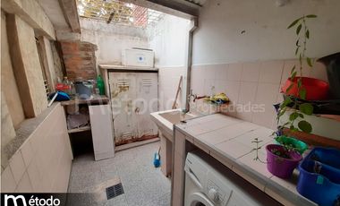Casa en Venta - Corrientes Cap. - 4 Dorm. - Larrea N° 500 - Lag. Seca