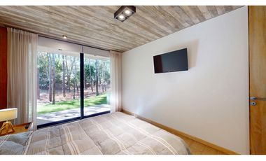 Vendo Moderna Casa  en Pinamar – Zona lamos – Diseño y Confort