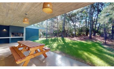 Vendo Moderna Casa  en Pinamar – Zona lamos – Diseño y Confort