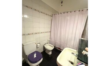 3 AMBIENTES CON BALCON - 2DO POR ESCALERA - MUY LUMINOSO!