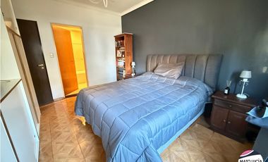 PH entrada independiente - Quincho-Terraza y Cochera cubierta