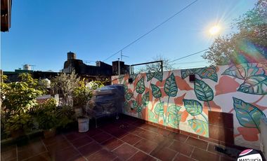 PH entrada independiente - Quincho-Terraza y Cochera cubierta