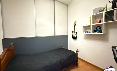 PH entrada independiente - Quincho-Terraza y Cochera cubierta