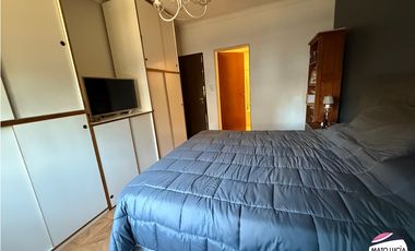 PH entrada independiente - Quincho-Terraza y Cochera cubierta