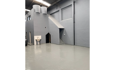 IMPECABLE GALPON A NUEVO - MATADEROS