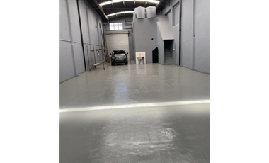 IMPECABLE GALPON A NUEVO - MATADEROS