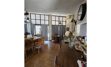 B° San Salvador! 3 dorm, amplia, toda PB!